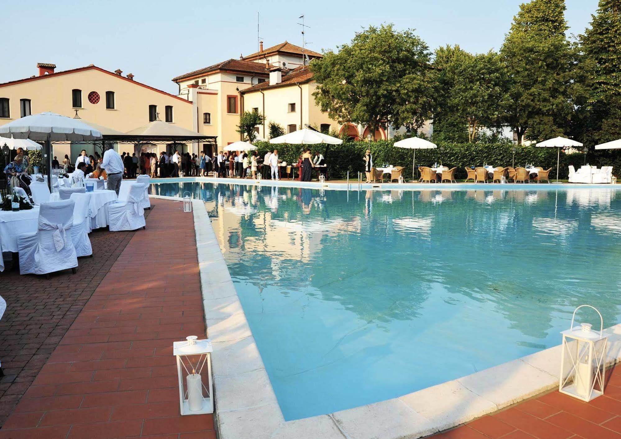 Villa Dei Tigli 920 Liberty Resort Rodigo Exterior foto